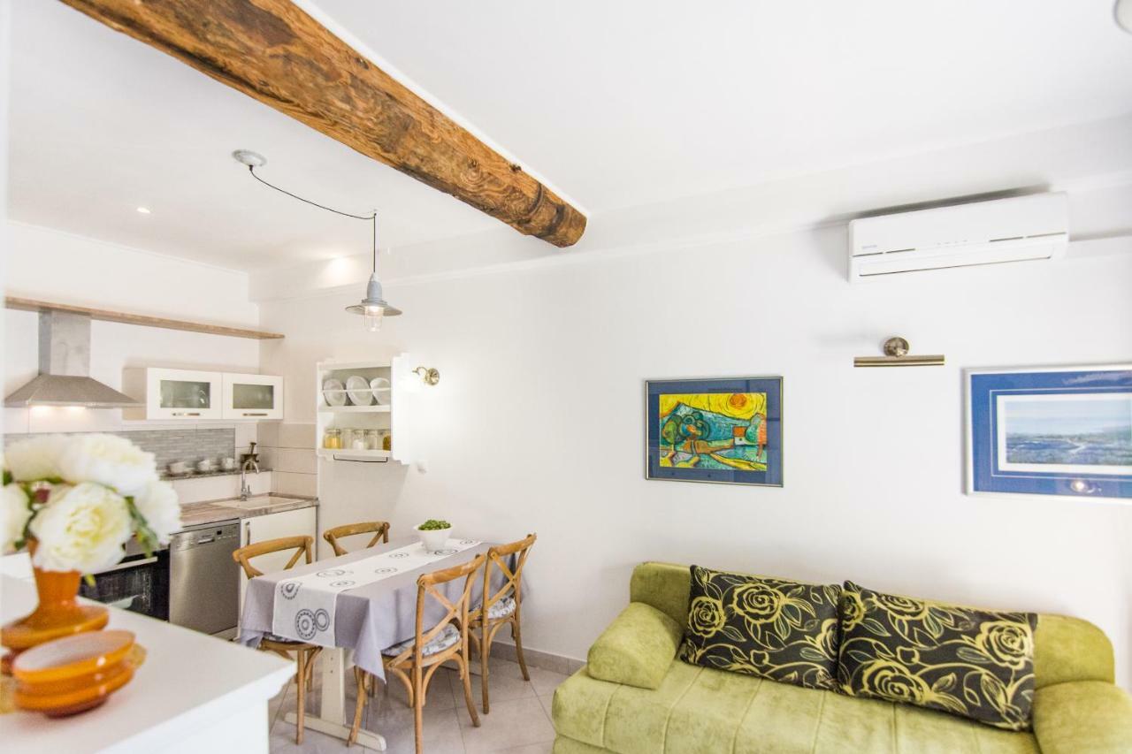Apartment Mileta Sali Ngoại thất bức ảnh